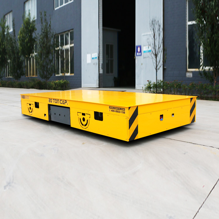 steerable trackless transfer carts
