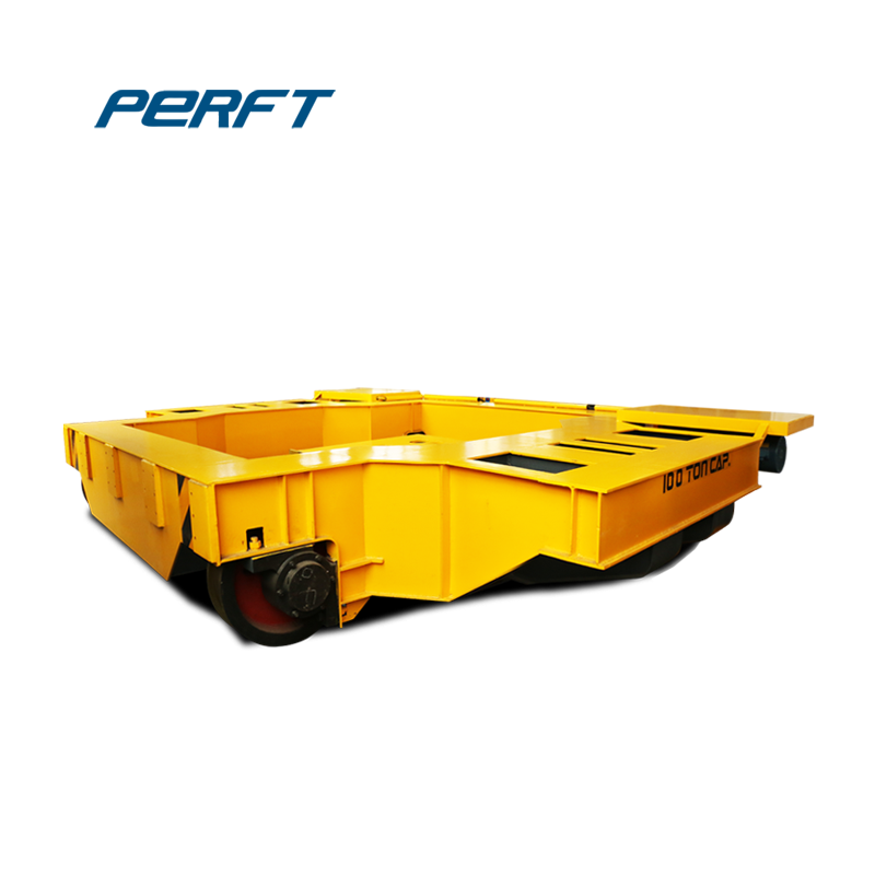 steerable trackless transfer carts